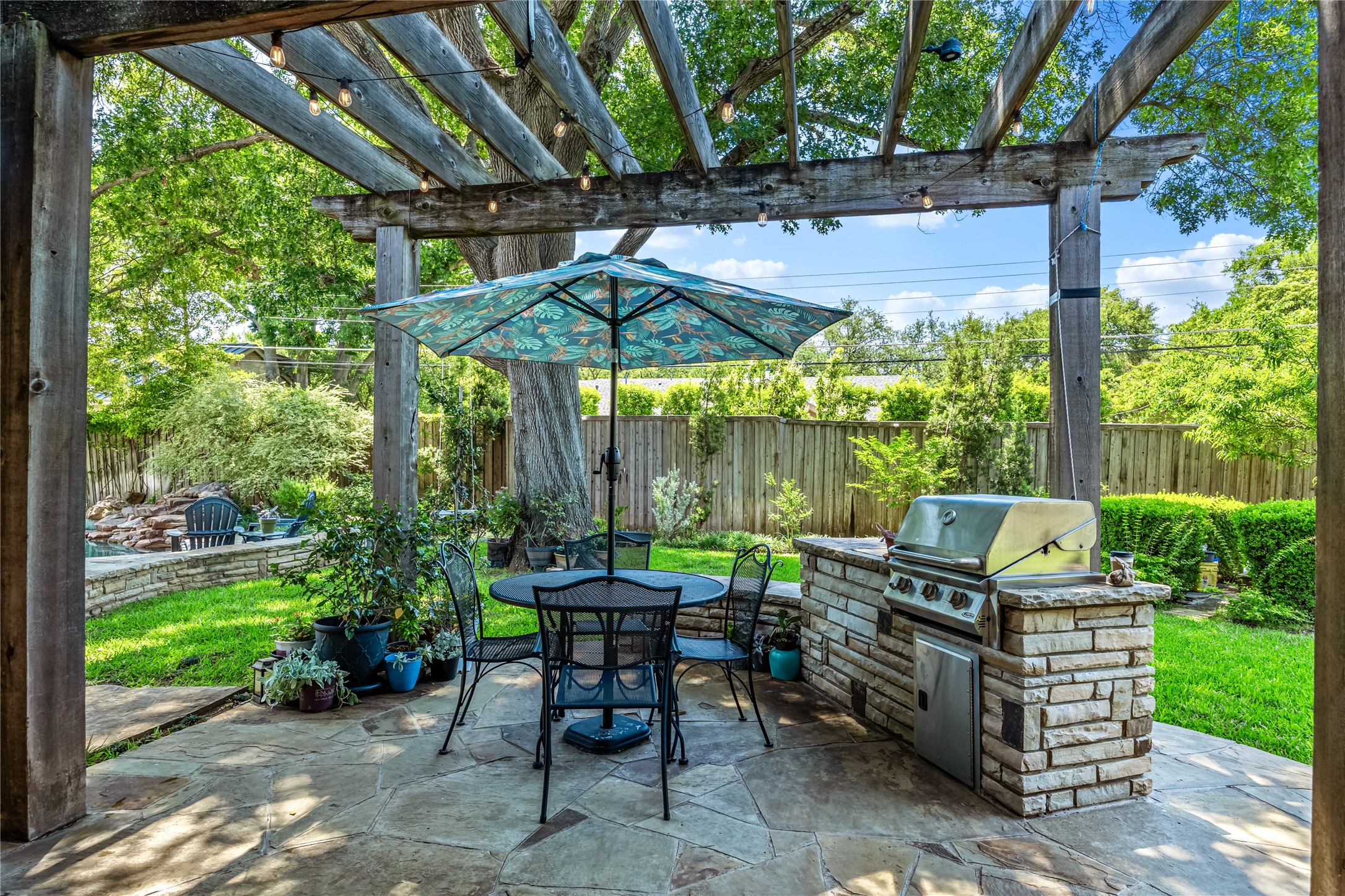 5308 Del Roy Drive Dallas TX 75229
