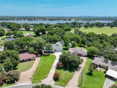 213 Granada Calle Street Granbury TX 76049