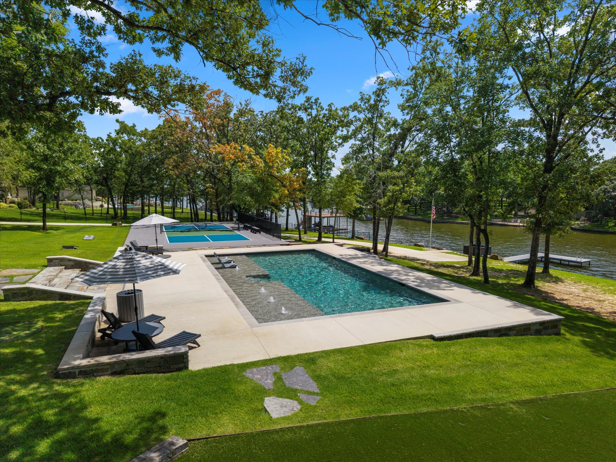 207 Sandpiper Drive Mabank TX 75156