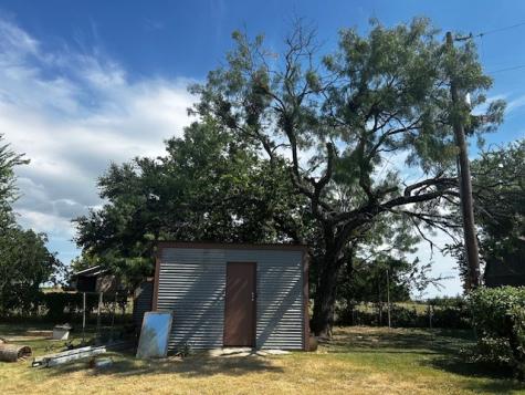 320 County Road 401 Comanche TX 76442