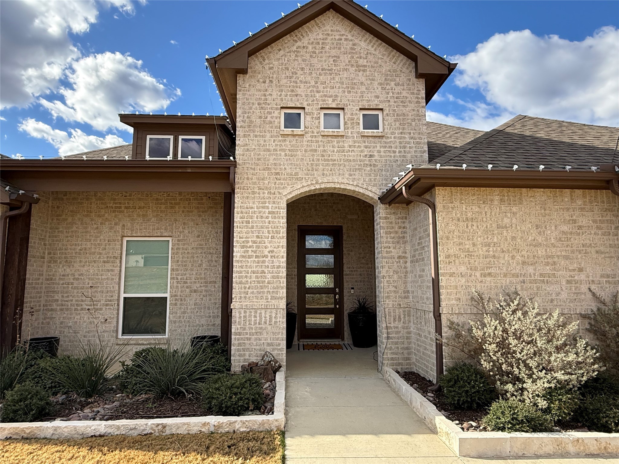1021 Churchill Lane Millsap TX 76066