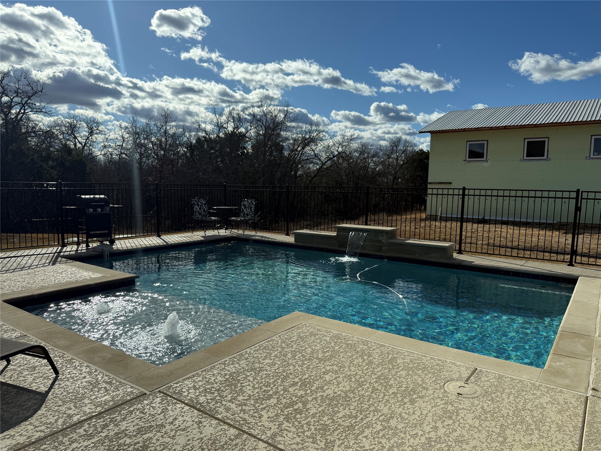 1021 Churchill Lane Millsap TX 76066