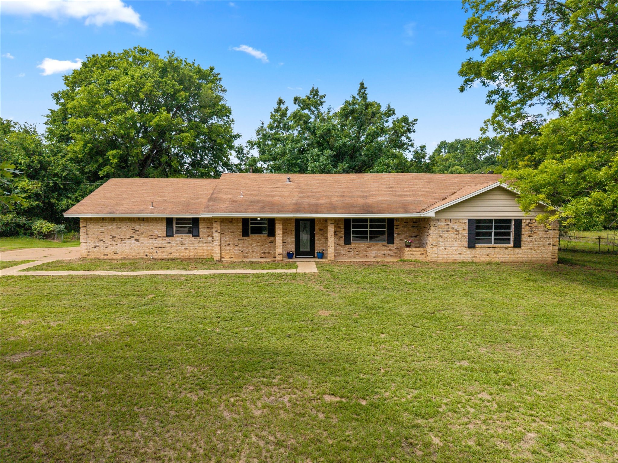 2707 Fm 69 Quitman TX 75783