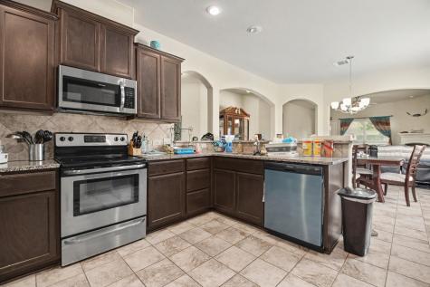 8909 Tenderfoot Lane Aubrey TX 76227