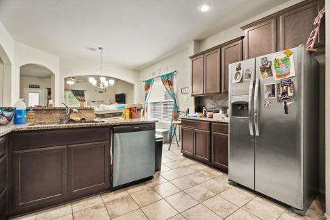 8909 Tenderfoot Lane Aubrey TX 76227
