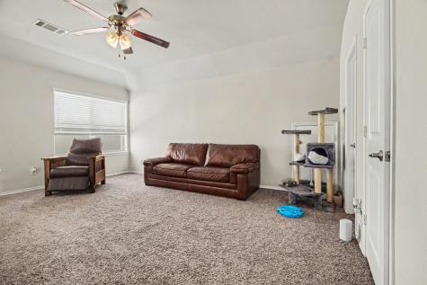 8909 Tenderfoot Lane Aubrey TX 76227