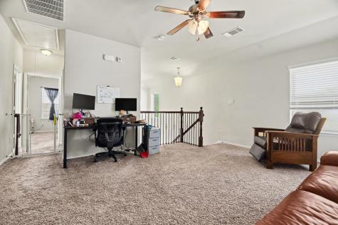 8909 Tenderfoot Lane Aubrey TX 76227