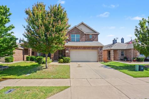 8909 Tenderfoot Lane Aubrey TX 76227