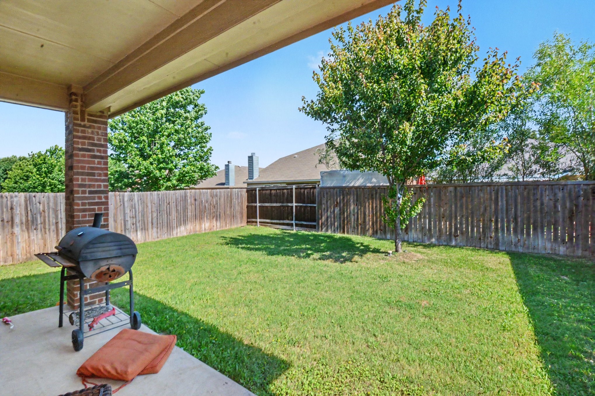 8909 Tenderfoot Lane Aubrey TX 76227