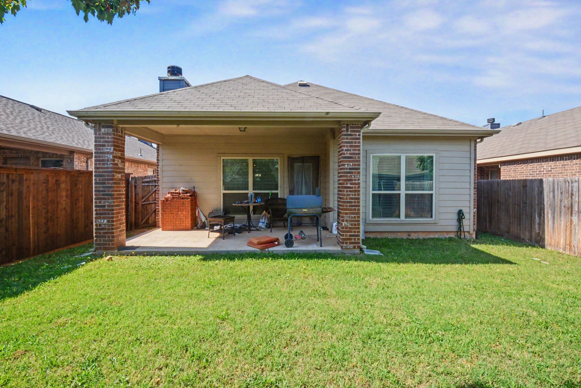 8909 Tenderfoot Lane Aubrey TX 76227