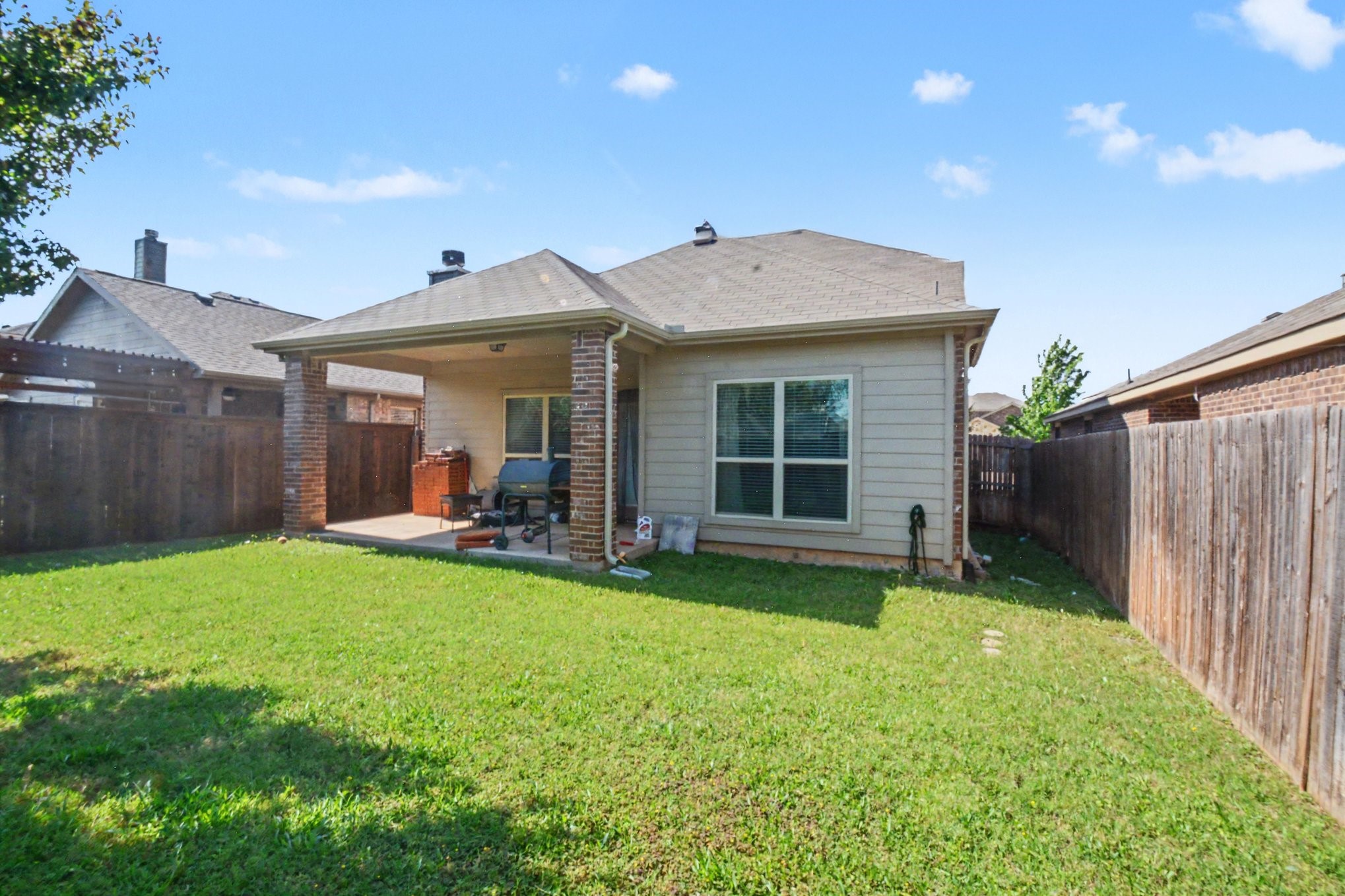 8909 Tenderfoot Lane Aubrey TX 76227