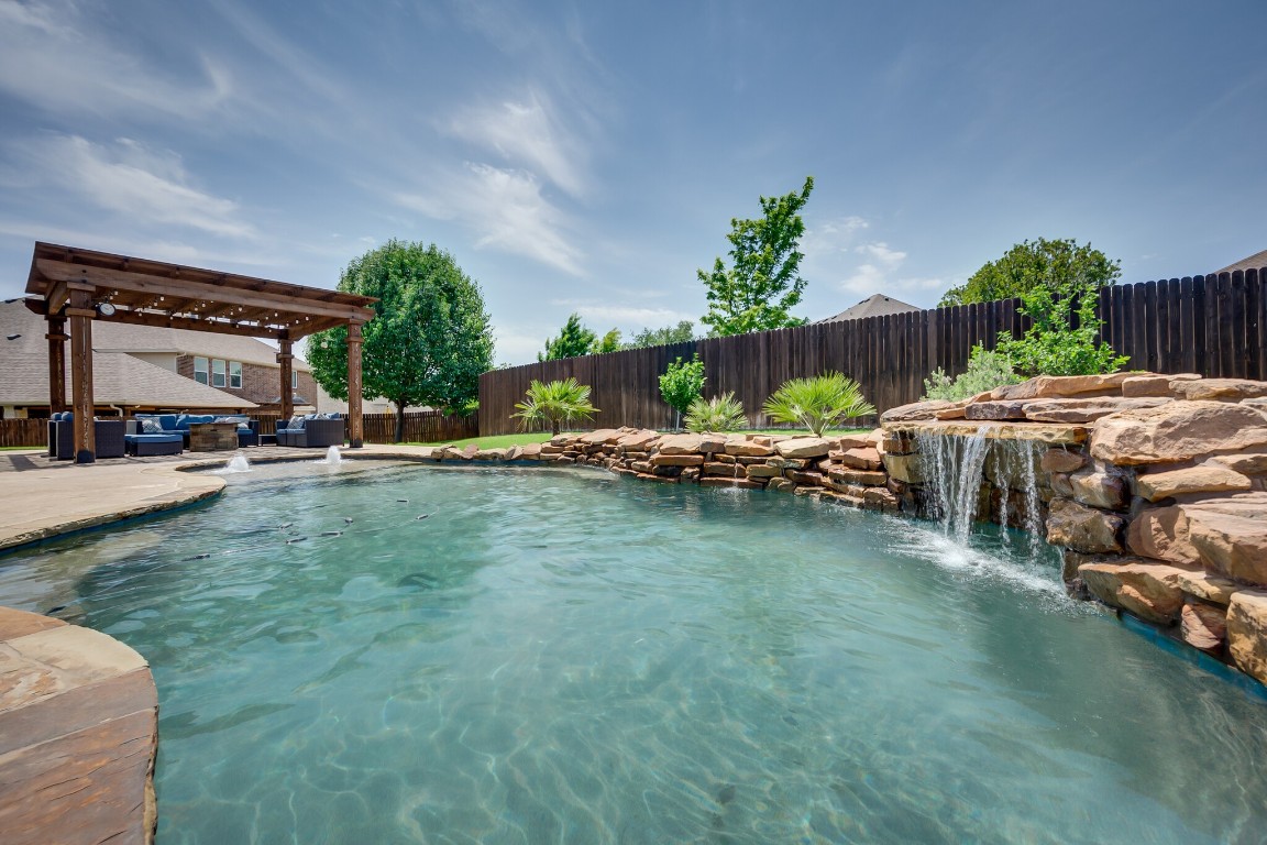 9725 Brewster Lane Fort Worth TX 76244