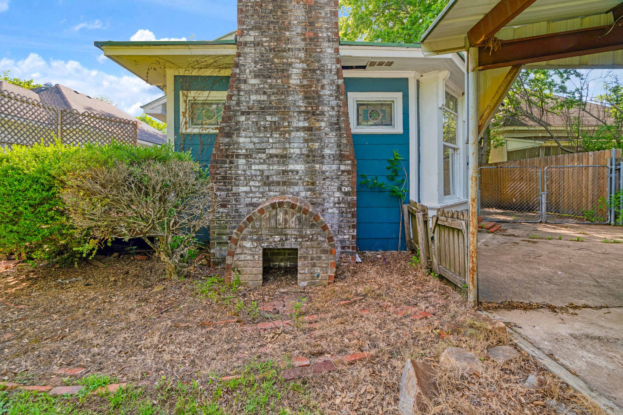823 S Church Street Paris TX 75460
