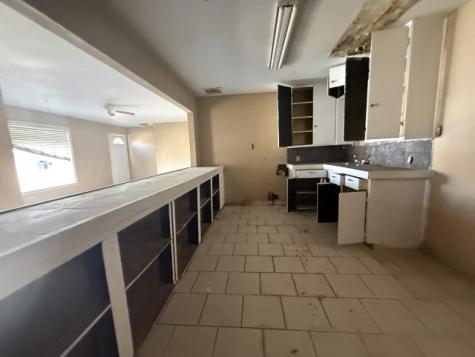 601 S Franklin Avenue Monahans TX 79756