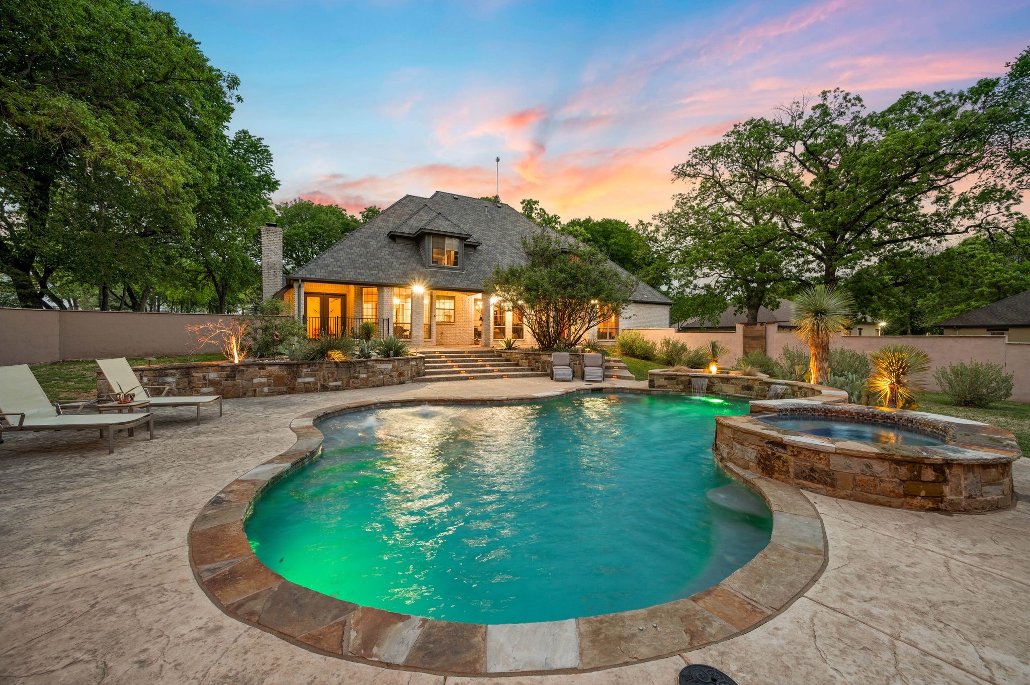 387 Cattlebaron Parc Drive Fort Worth TX 76108