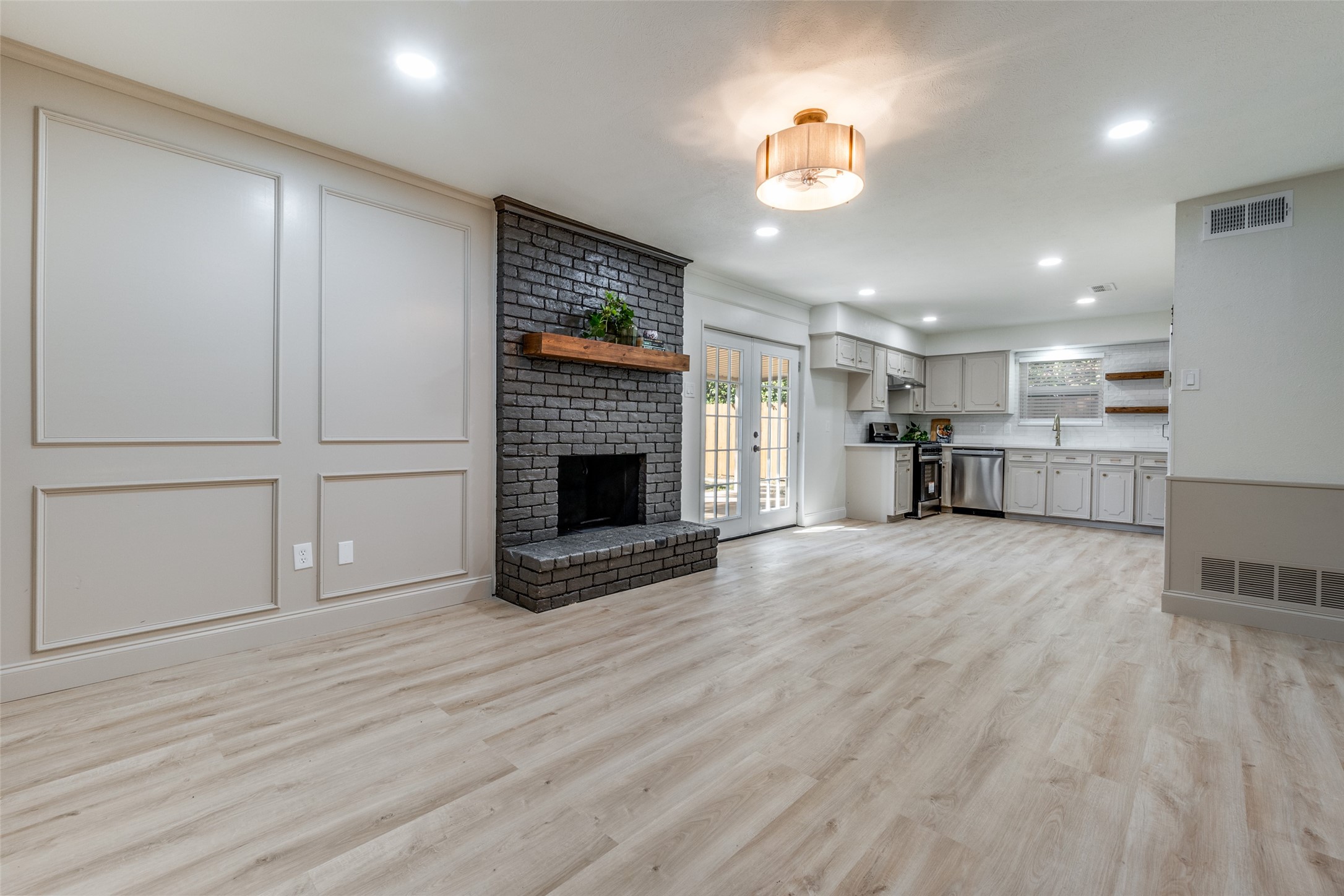 11342 Quail Run Street Dallas TX 75238