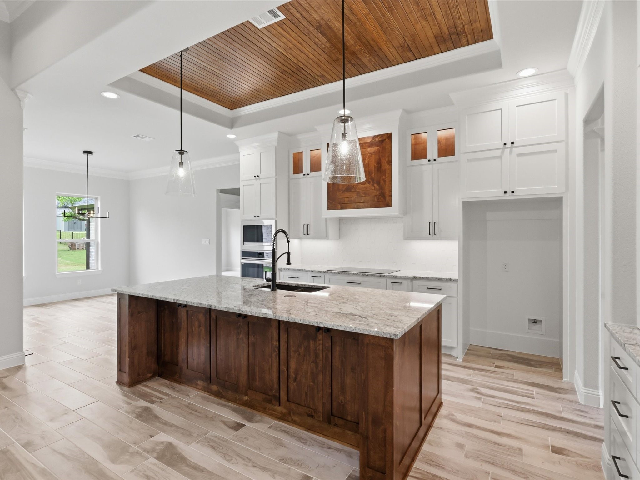 3711 Tremont Lane Granbury TX 76049