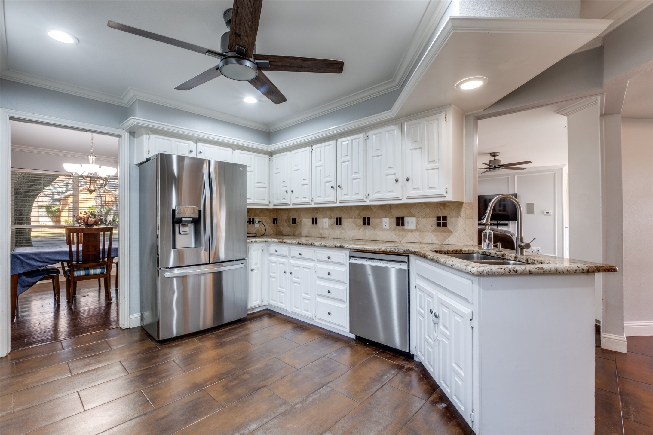 6512 Camille Avenue Dallas TX 75252