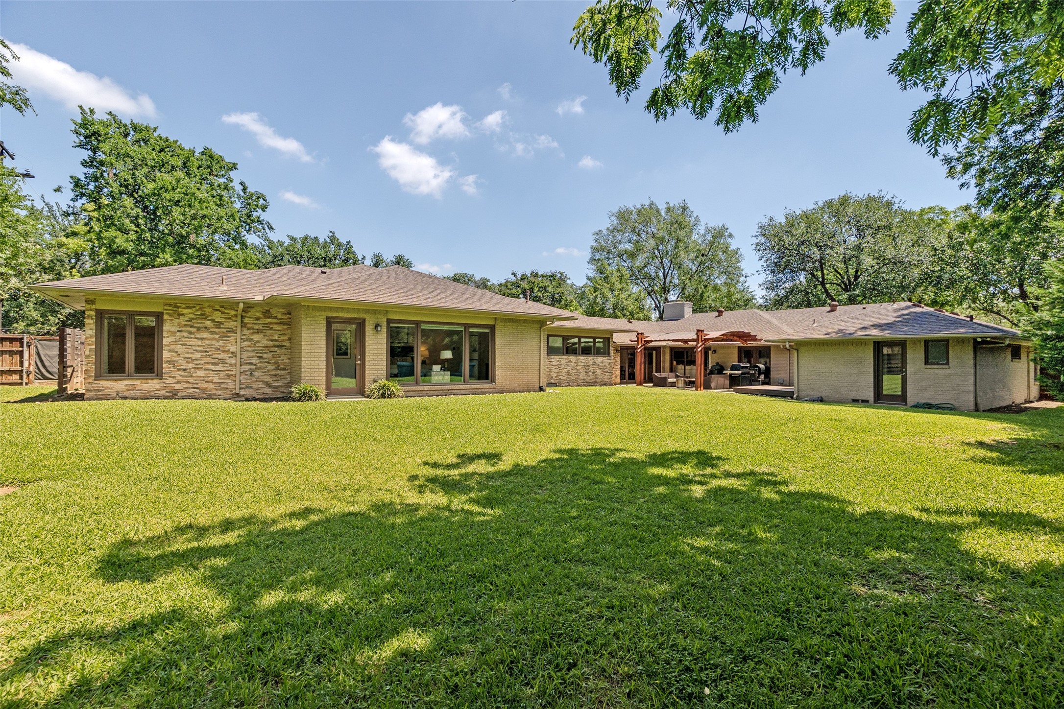 11131 Westmere Circle Dallas TX 75230