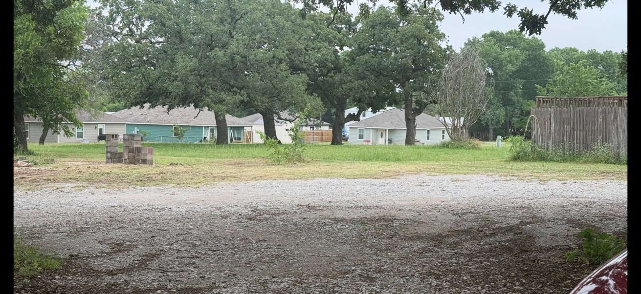 703 W Sherman Street Chico TX 76431