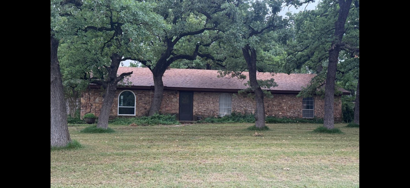 703 W Sherman Street Chico TX 76431
