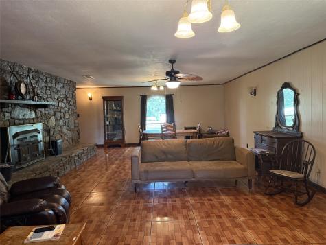 703 W Sherman Street Chico TX 76431