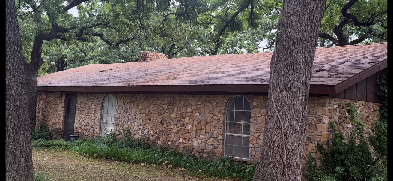 703 W Sherman Street Chico TX 76431