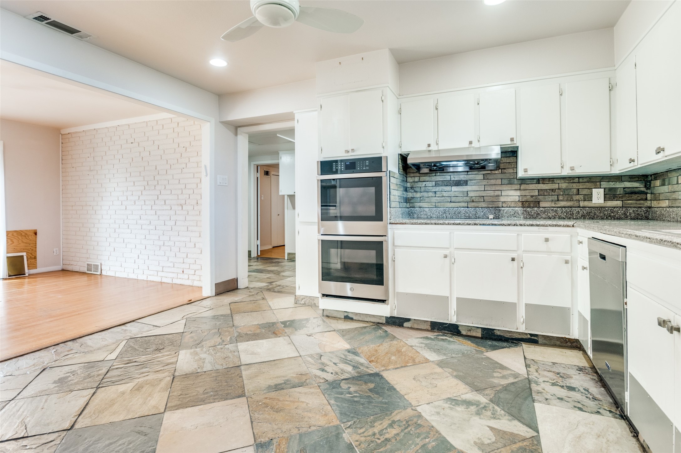 6106 Linden Lane Dallas TX 75230