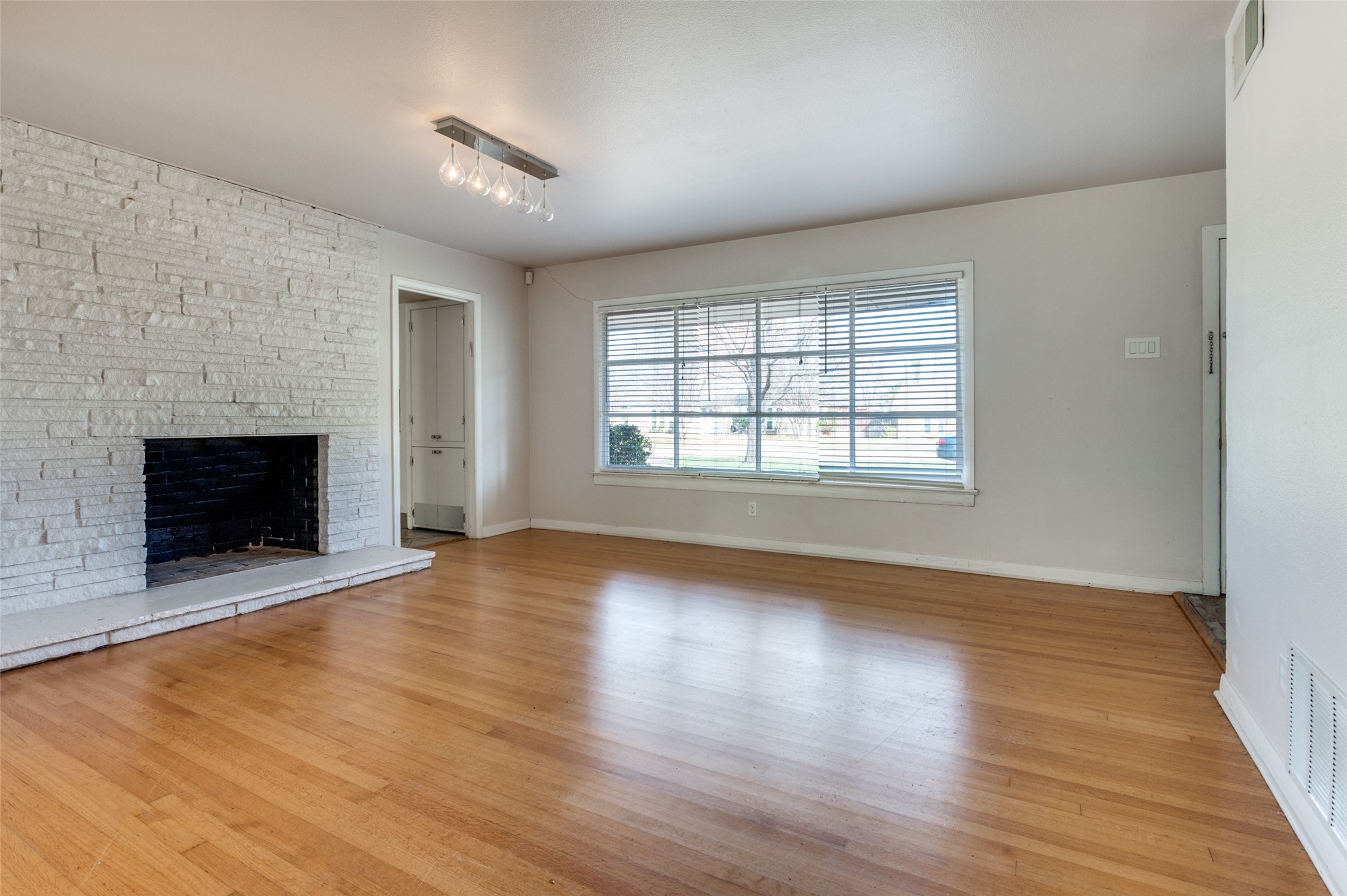 6106 Linden Lane Dallas TX 75230