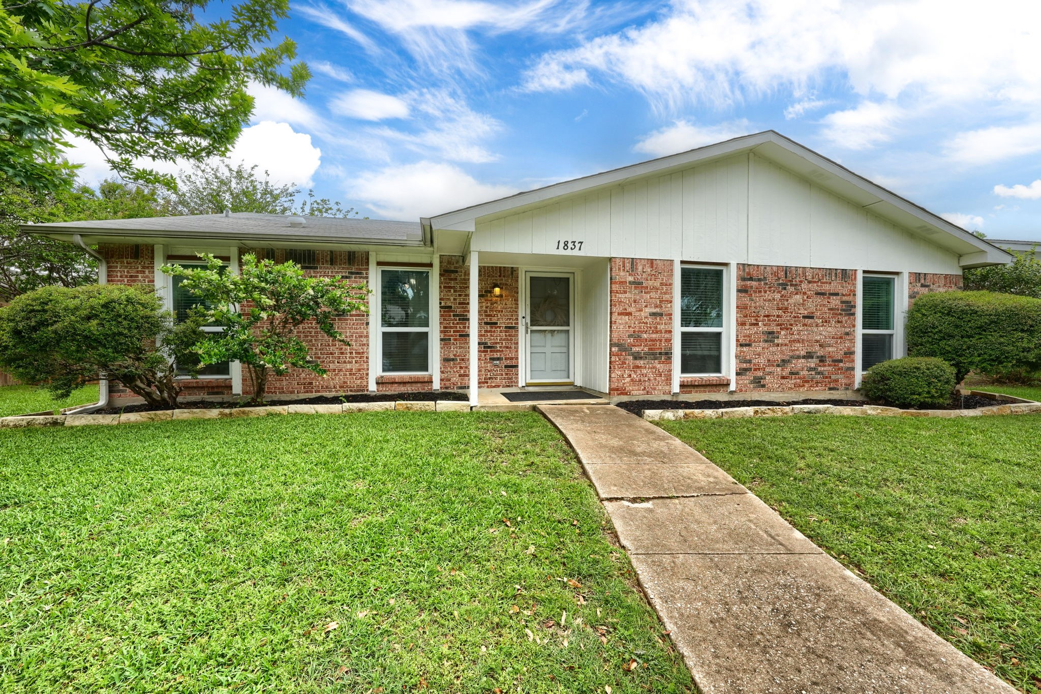 1837 Paxton Drive Carrollton TX 75007