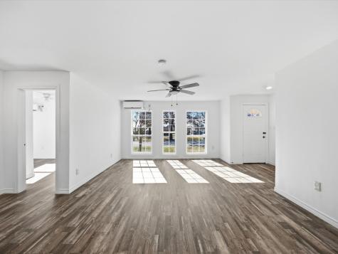 807 Adkins Street Bowie TX 76230