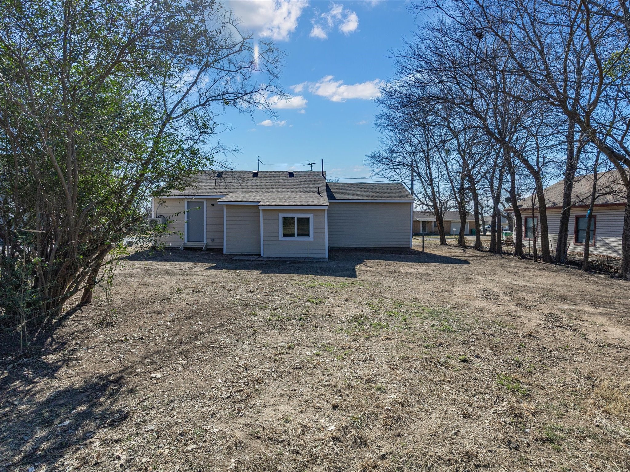 807 Adkins Street Bowie TX 76230