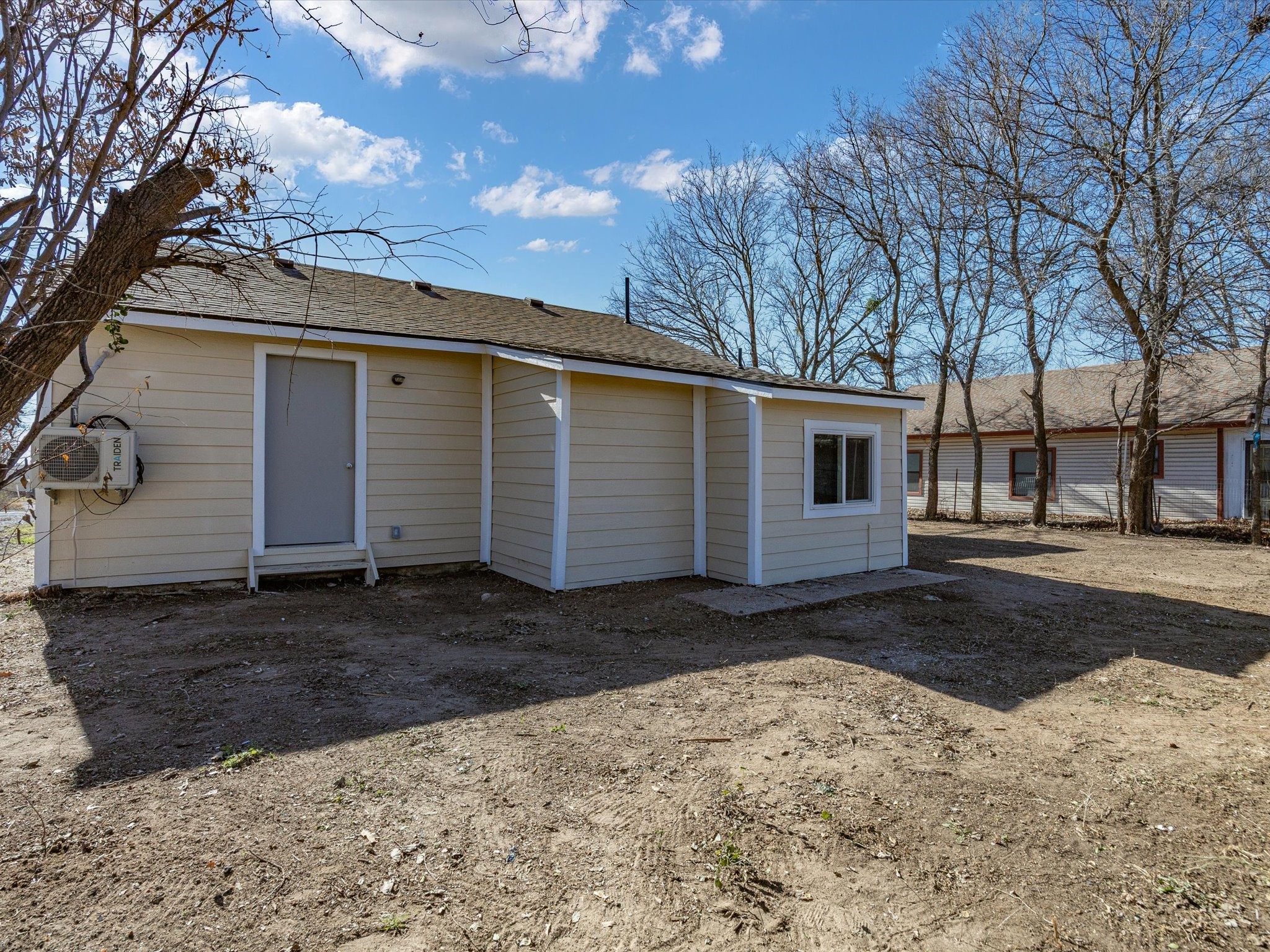 807 Adkins Street Bowie TX 76230