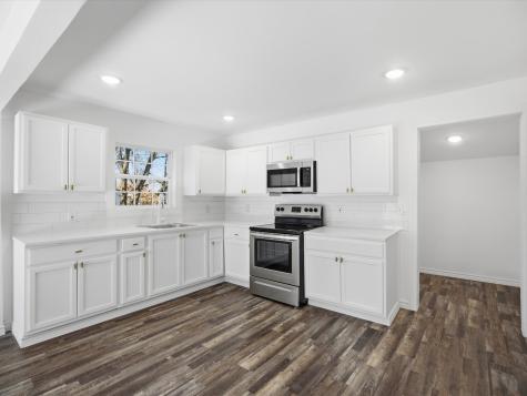 807 Adkins Street Bowie TX 76230