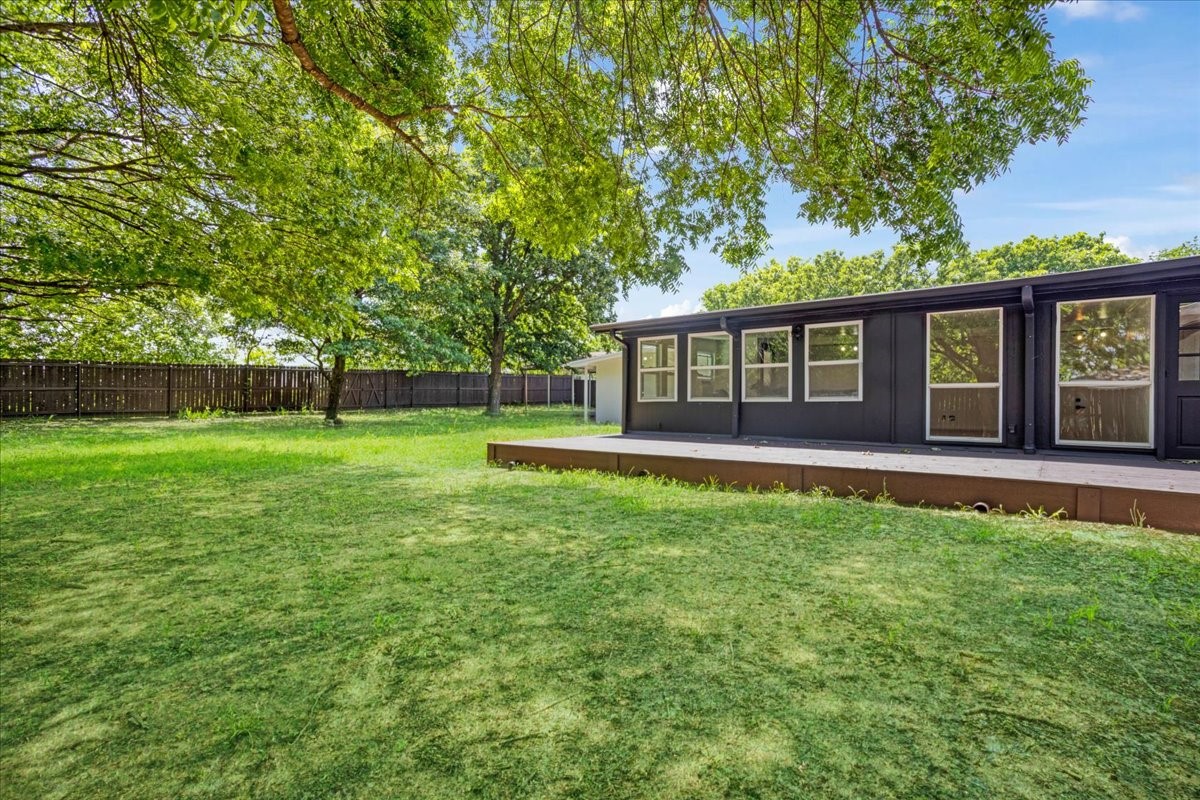 4166 W Houston Street Sherman TX 75092