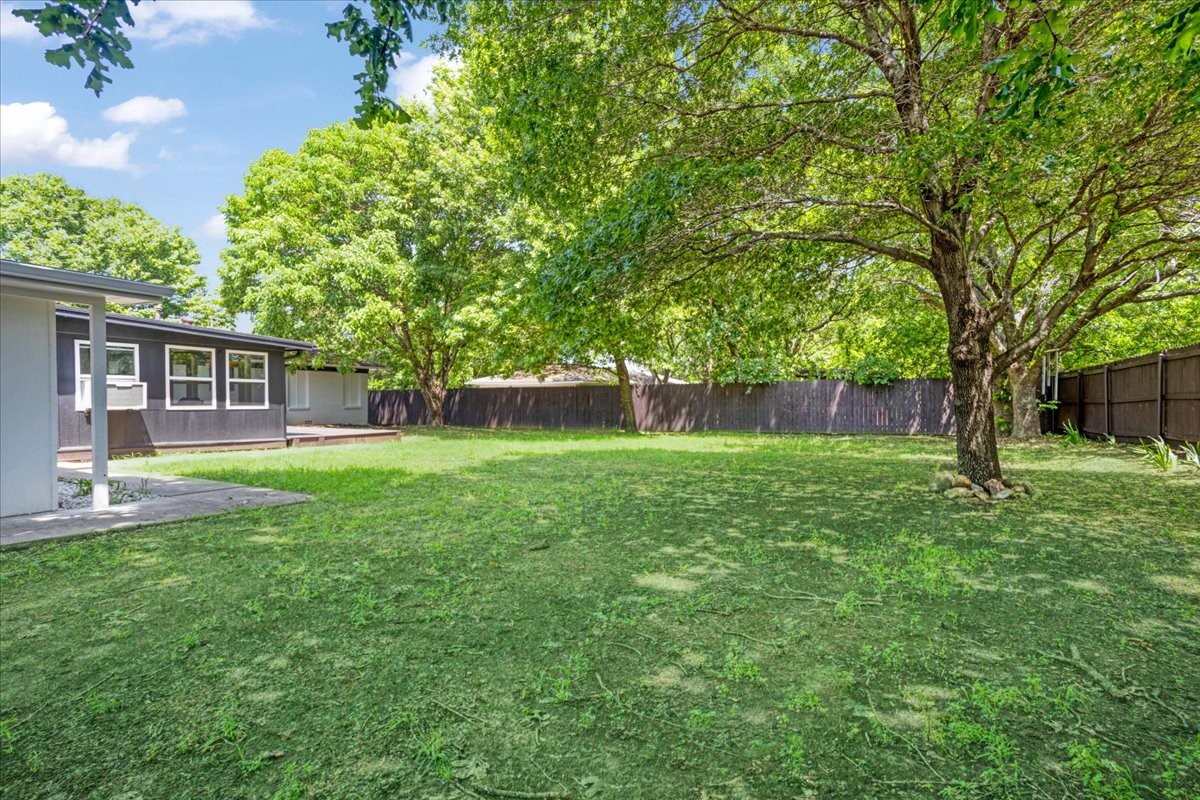 4166 W Houston Street Sherman TX 75092