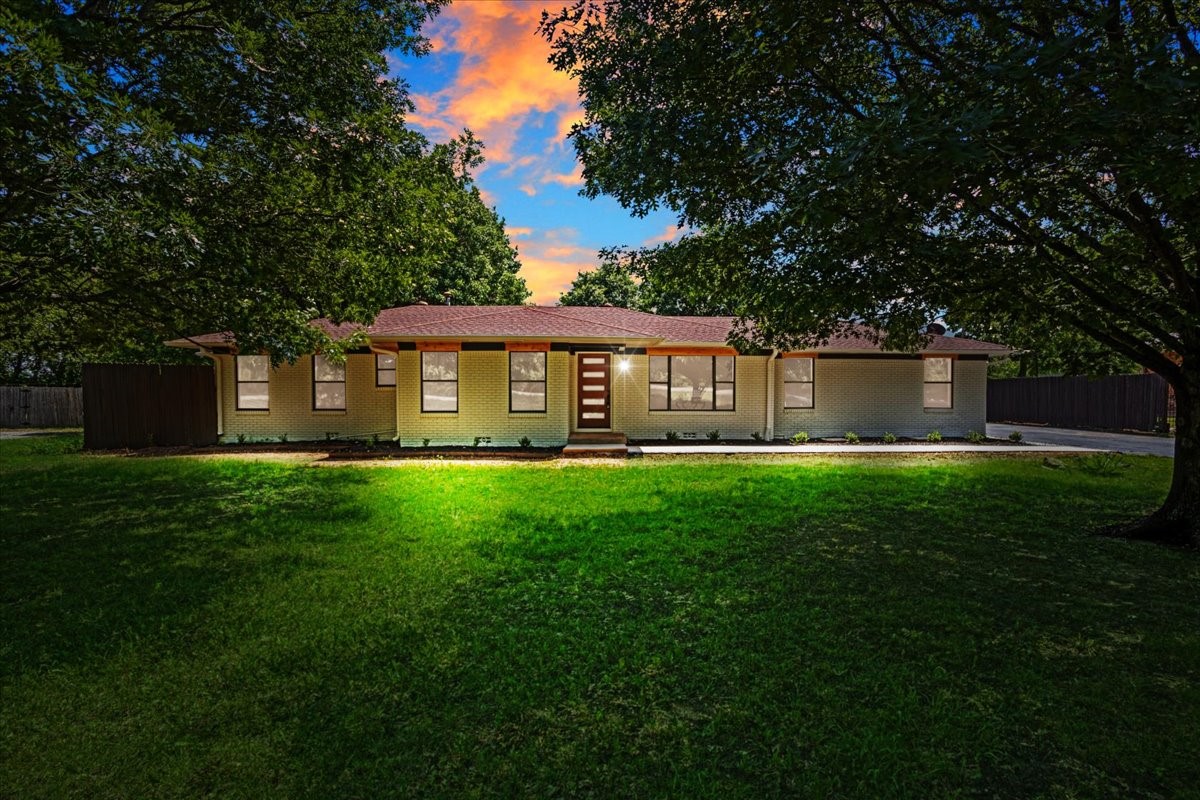 4166 W Houston Street Sherman TX 75092