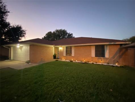 2816 S Meadow Drive Fort Worth TX 76133