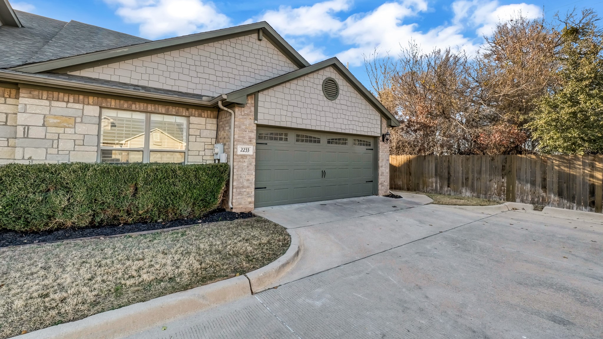 2233 Cobblestone Court Granbury TX 76049