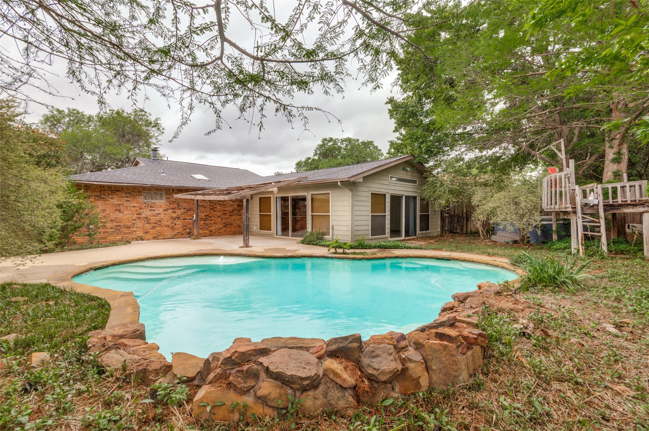 2511 Ridgemoor Court Arlington TX 76016