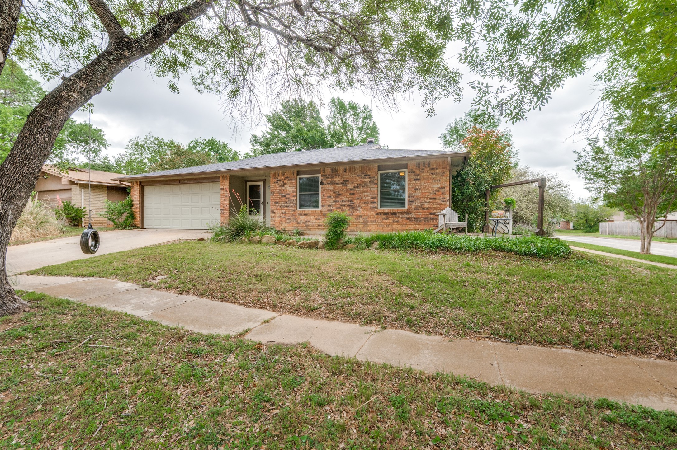 2511 Ridgemoor Court Arlington TX 76016