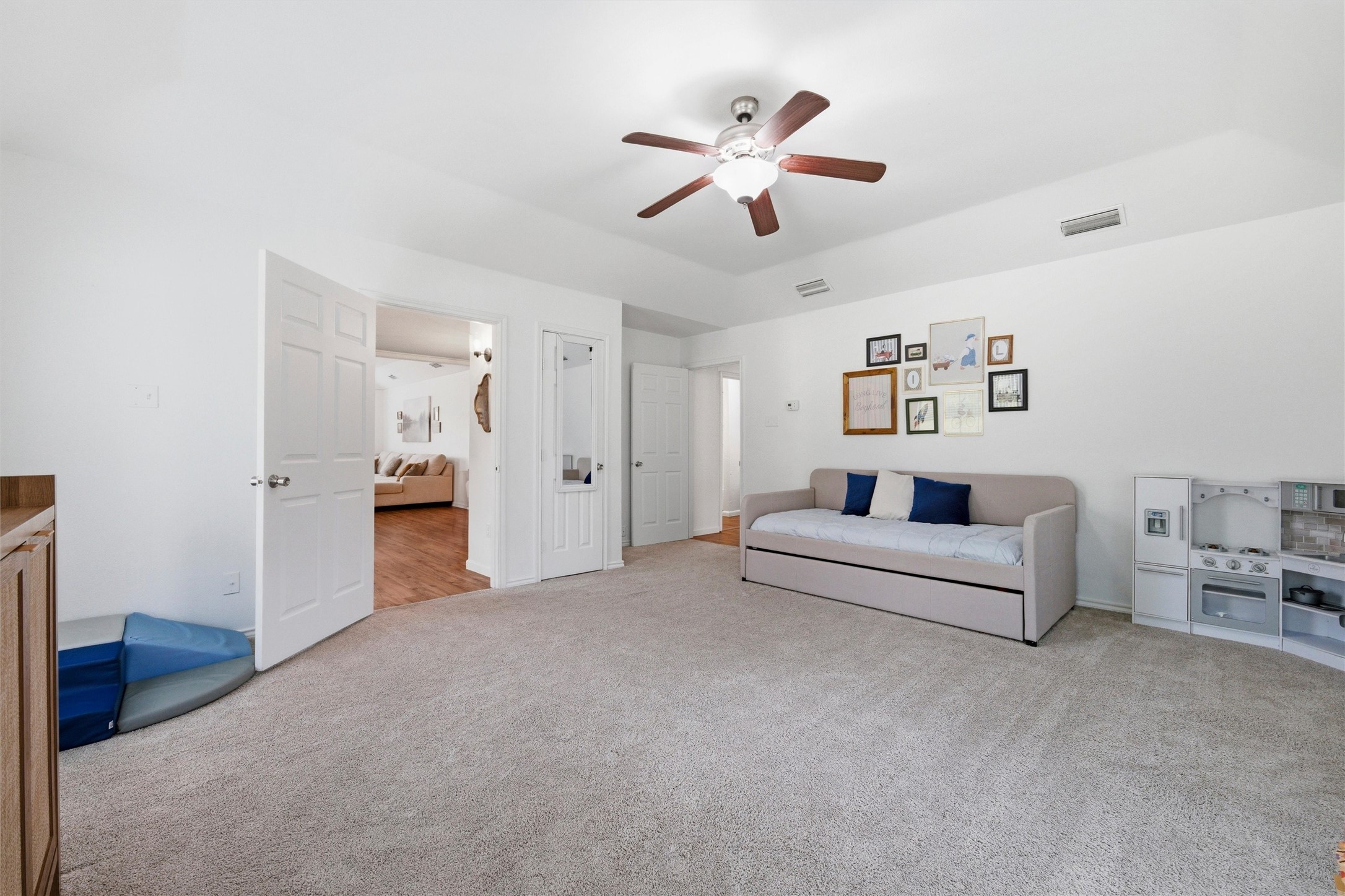 1132 Trinity Drive Benbrook TX 76126
