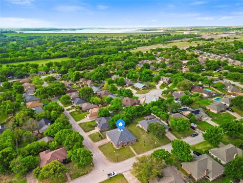 1132 Trinity Drive Benbrook TX 76126