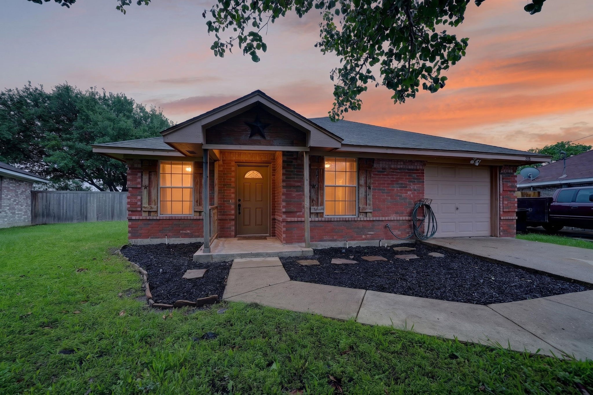 308 Fox Run Crandall TX 75114