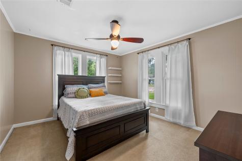 505 W Columbus Street West TX 76691