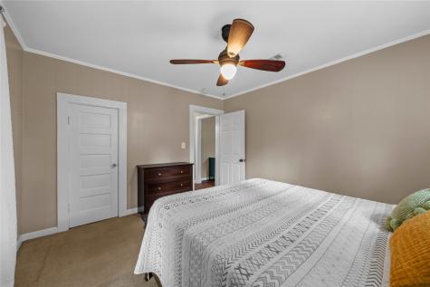 505 W Columbus Street West TX 76691