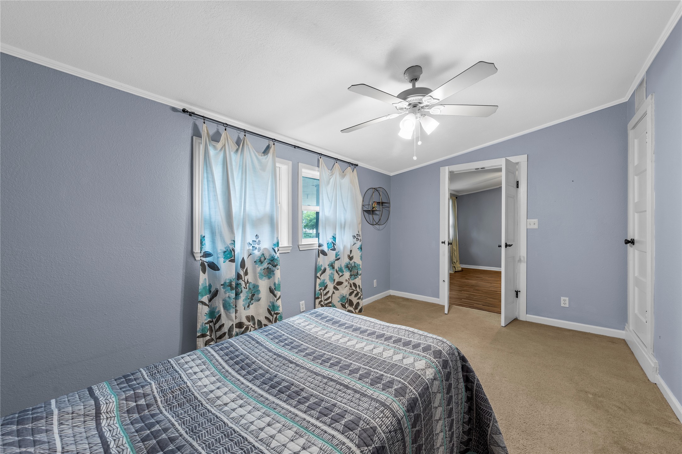505 W Columbus Street West TX 76691