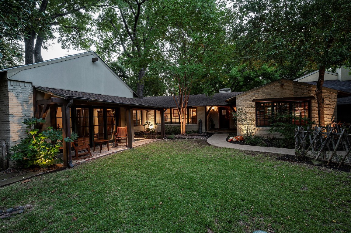 1425 San Rafael Drive Dallas TX 75218