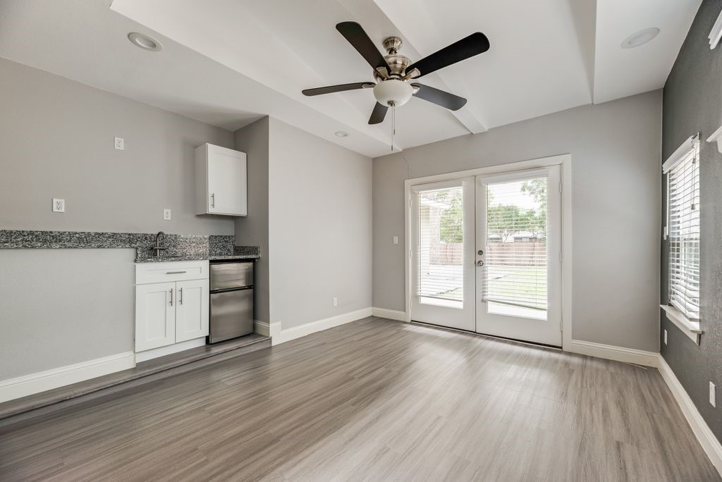 6742 Hialeah Drive Dallas TX 75214