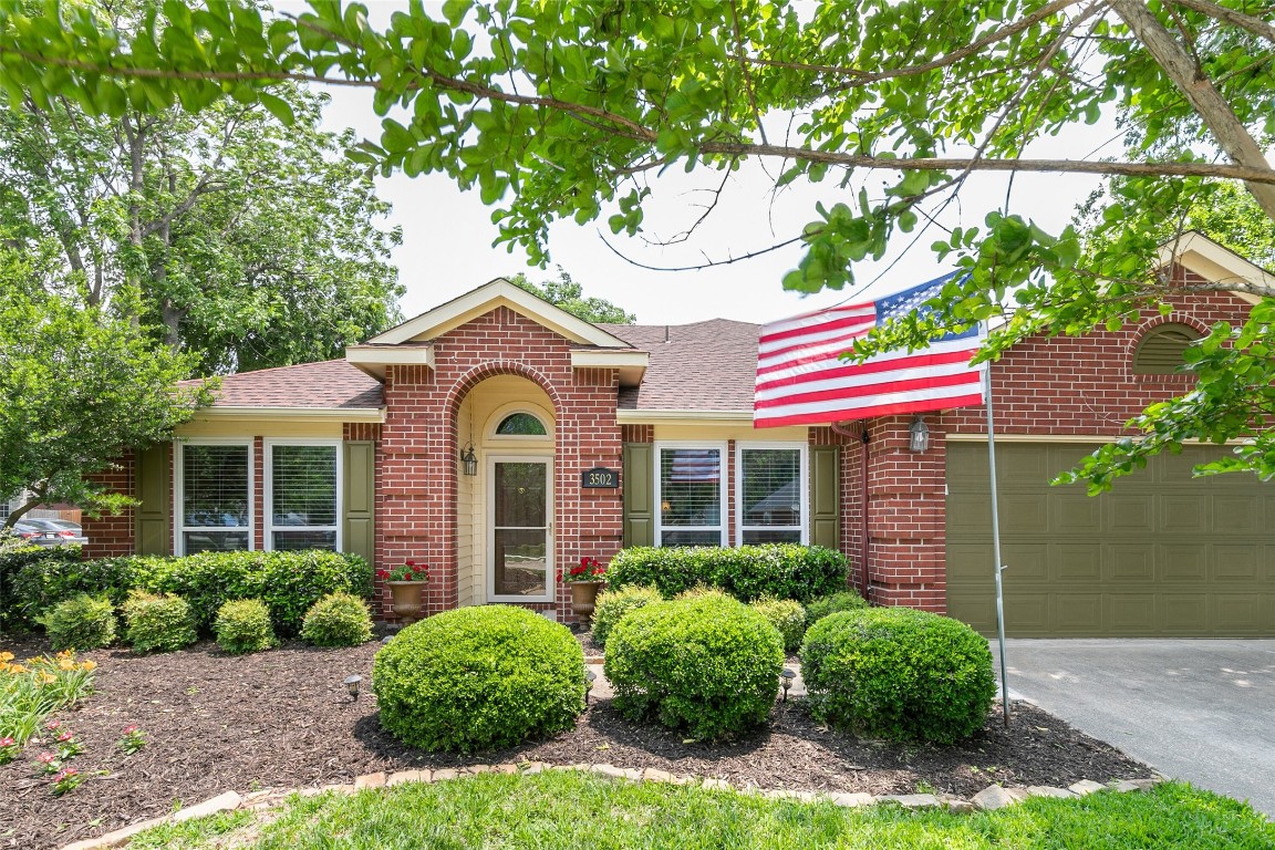 3502 Daisy Lane Grand Prairie TX 75052